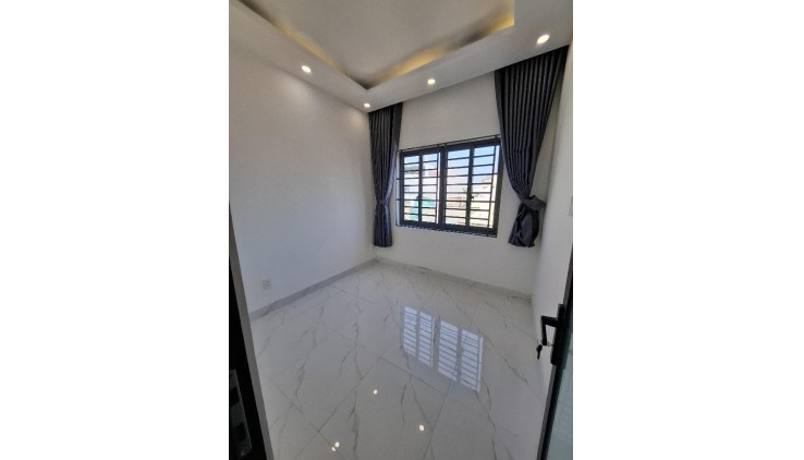 HẺM THÔNG, 24M2, 4 TẦNG 2PN, HƯƠNG LỘ 2 GIÁ NHỈNH 3 TỶ